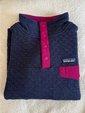 Patagonia Quilted Pullover - Navy with Magenta Trim